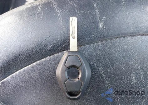 2003 BMW Z4 2.5I z USA, uszkodzony, nr VIN 4USBT33413LS43961